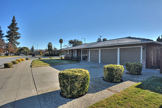 3 car garage